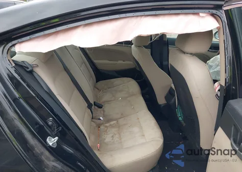 2017 Hyundai Elantra Value Edition z USA, uszkodzony, nr VIN 5NPD84LF4HH118584